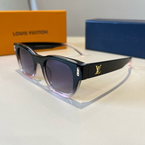 Louis Vuitton Women's Black Sunglasses - Picture 1 of 7